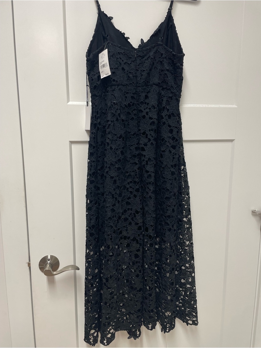 ASTR the label black lace midi dress NWT size L - Picture 2 of 5